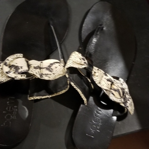 Sandals - Picture 3 of 3